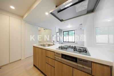 【キッチン】 | ドゥーエ西馬込Ⅱ | コンパクトなキッチンで掃除もラクラク