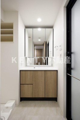 【洗面所】 | ドゥーエ西馬込Ⅱ | 明るい洗面所です