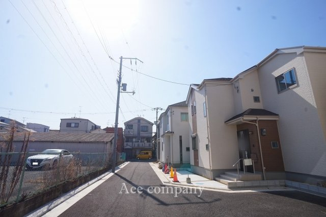 【前面道路含む現地写真】 | 八尾市長池町2丁目　【C号棟/全5棟】 | 【前面道路：幅員約4.7ｍ☆】