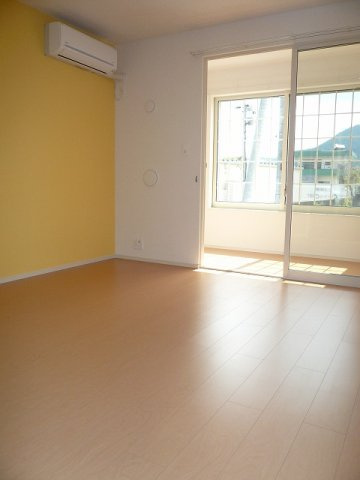 アバンダント・ライフ　Ａの居間・リビング|ゆったりとした居間です