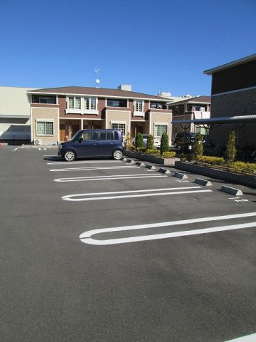 アバンダント・ライフ　Ａの駐車場|駐車場完備です