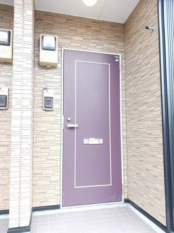 リオ・ラド・パティオ　Ａの玄関|収納もある玄関です