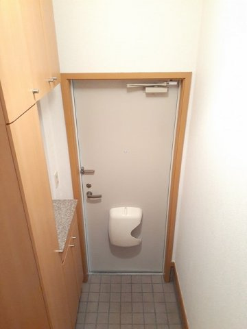 ベル・フィオーレ　Ａ棟の玄関|落ち着いた玄関です