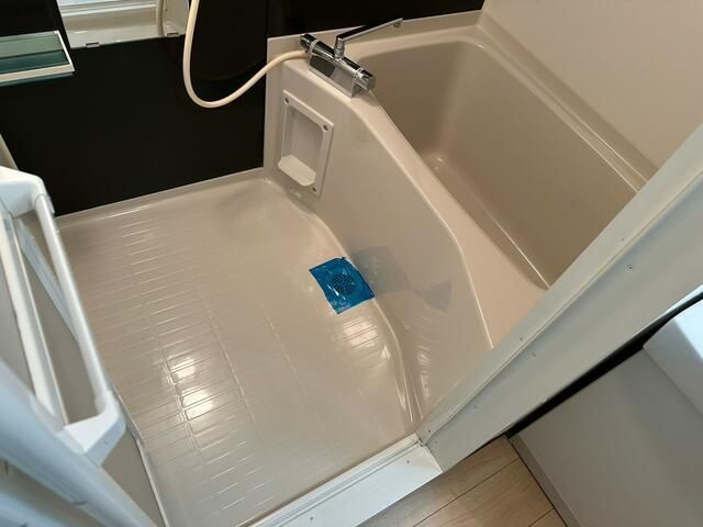 GENOVIA西大島greenveilの浴室