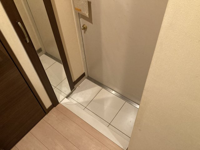 GENOVIA西大島greenveilの玄関