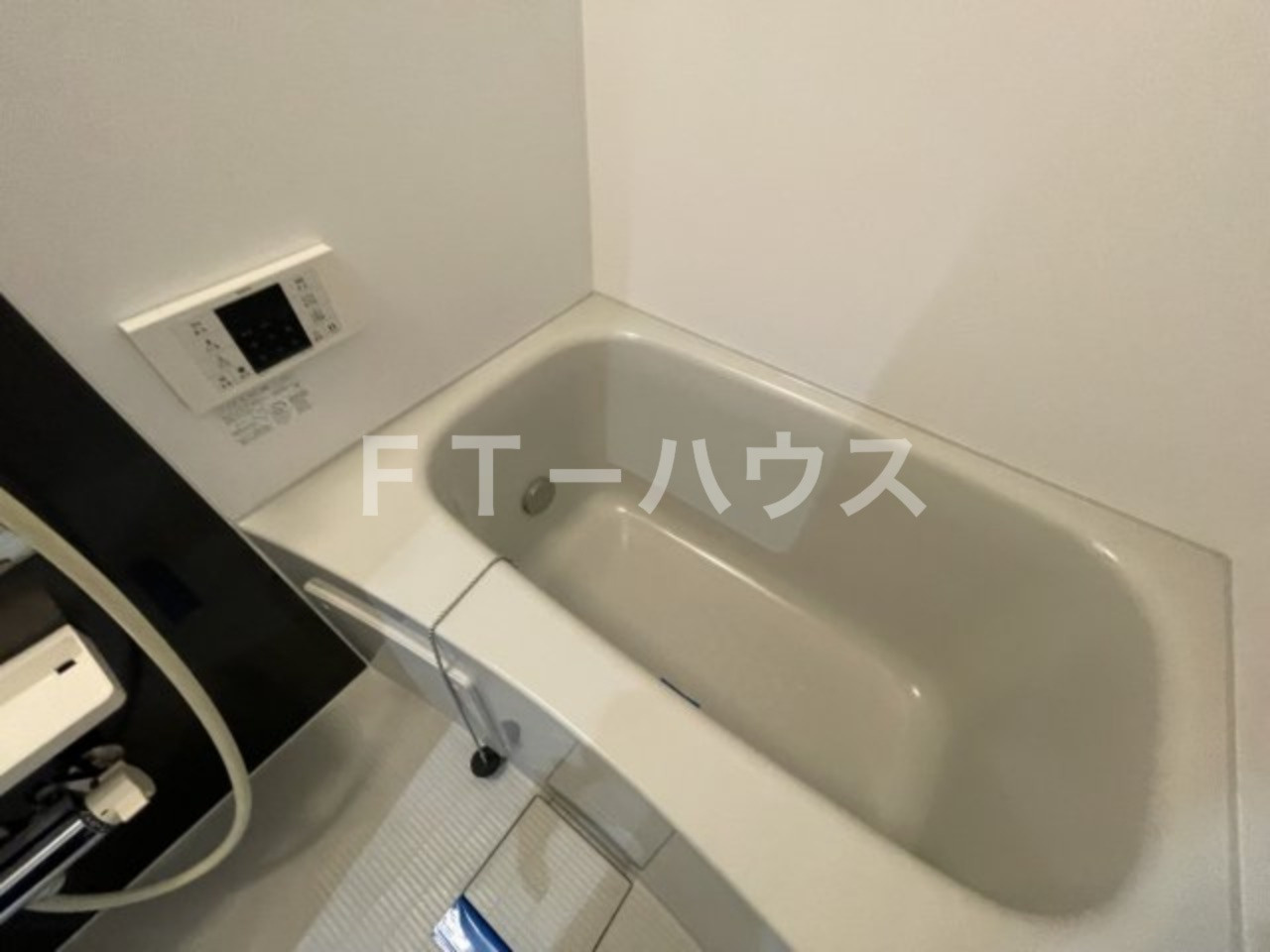 ブラインドサイド幕張の浴室