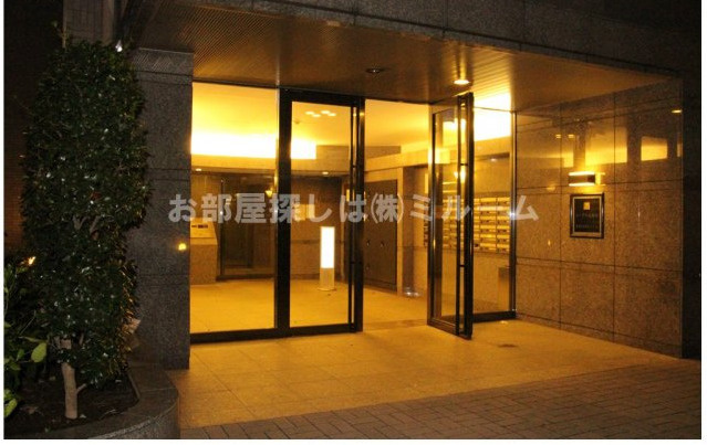 ルーブル北新宿(ルーブルキタシンジュク)のエントランス|ルーブル北新宿のエントランス