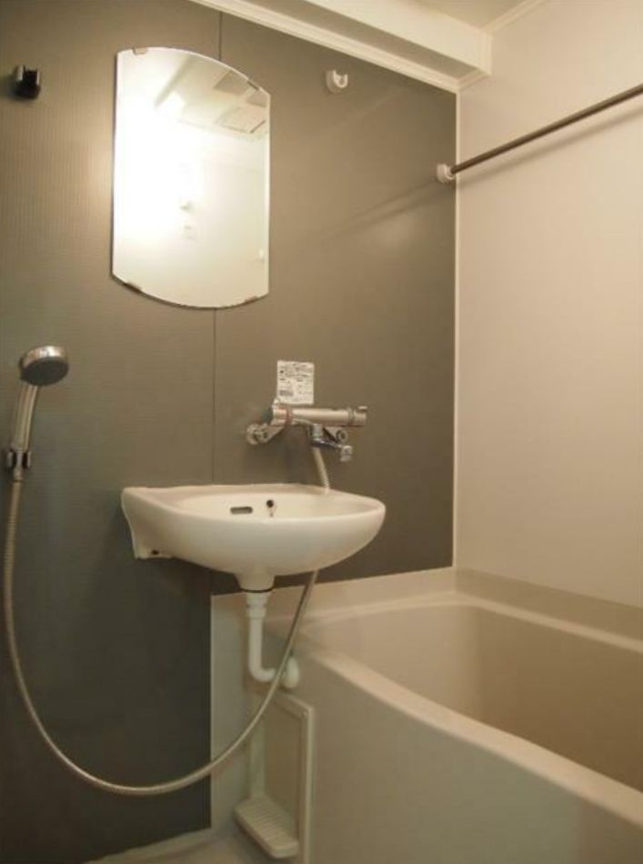 ルーブル北新宿(ルーブルキタシンジュク)の浴室|人気のバストイレ別♪(同一仕様写真)