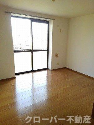 グレープガーデンＣの居間・リビング