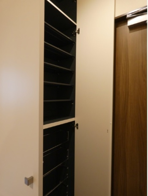 Ｍａｉｌｌｏｔ　Ｂｌａｎｃ　Ｋｕｎｉｔａｃｈｉ　Ｎ．の玄関