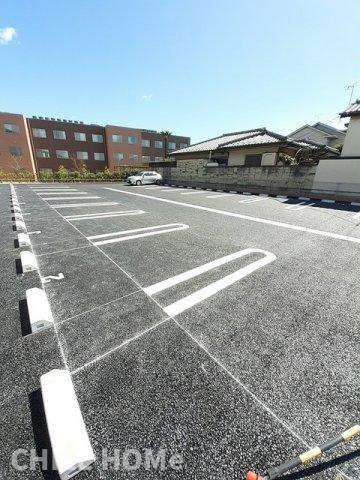 ストームキャットの駐車場|当社、チルホームのHPもご覧ください(^^)/物件情報多数♪