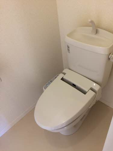 熊本市中央区国府４丁目のアパートのトイレ