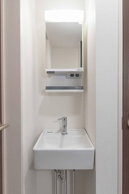 グランクオール梅島二丁目の洗面所