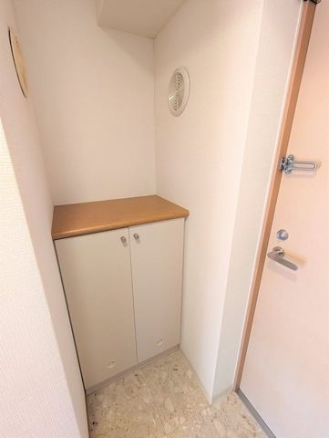 ベルフォンテ弦巻の玄関