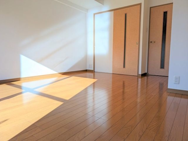 ベルフォンテ弦巻の洋室