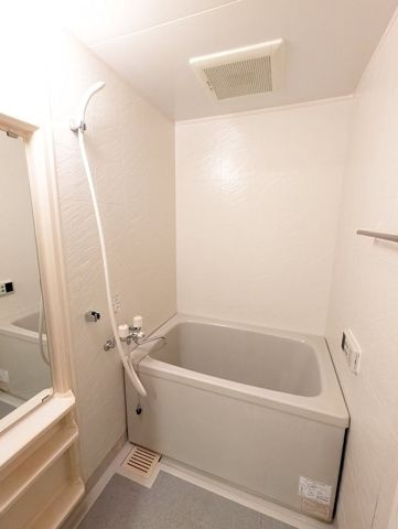 ベルフォンテ弦巻の浴室