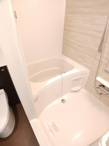 熊本市中央区新大江２丁目のアパートの浴室|お風呂です