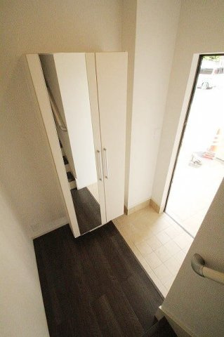 熊本市中央区出水６丁目のアパートの玄関|毎日通る玄関はこちらです