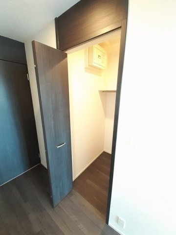 熊本市中央区出水６丁目のアパートの収納|ちょっとした収納スペースも充実しています