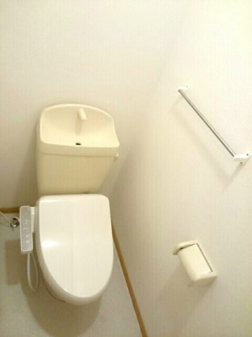 合志市須屋のアパートのトイレ|シンプルで使いやすいトイレです