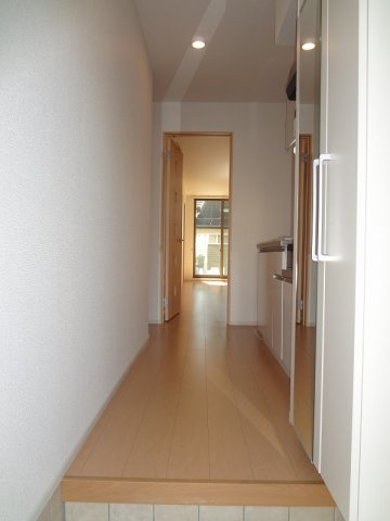 ロワゾブルーの玄関|明るい玄関です