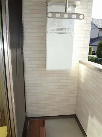 ロワゾブルーのバルコニー|お洗濯にも便利なバルコニー付き