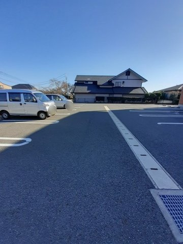 ロワゾブルーの駐車場|駐車場があります