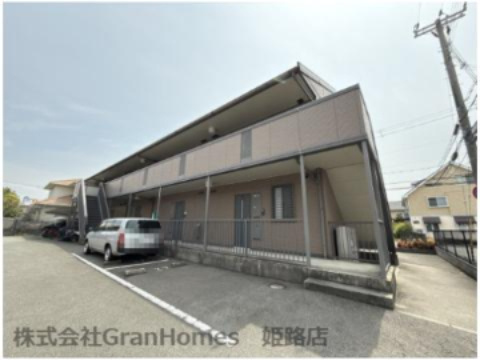 キャメロット飾磨　B