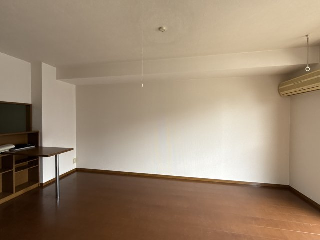 キャメロット飾磨　Bの居間・リビング