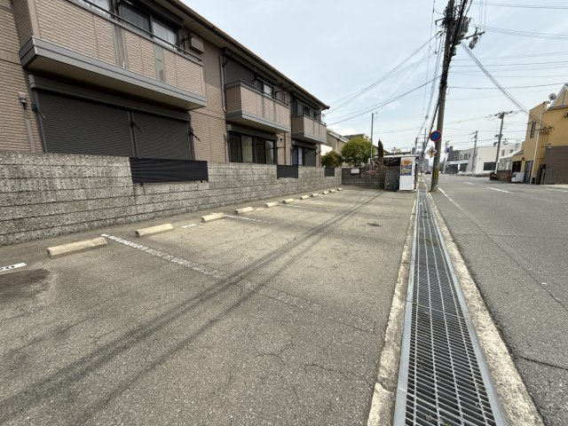 キャメロット飾磨　Bの駐車場