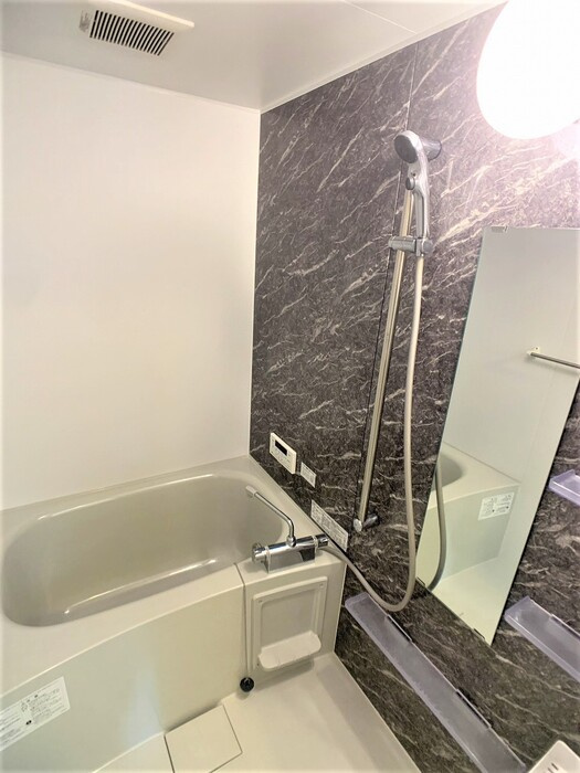 サニーコート　スリーリバー　　刈谷市近郊の賃貸はクラスホーム刈谷店の浴室|同物件の別部屋になります。