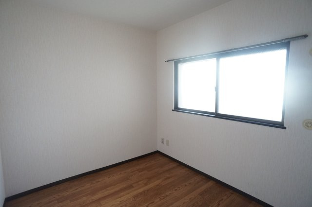 メゾン白光ヶ丘（ビャッコウガオカ）の洋室