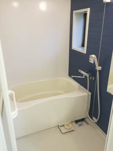 熊本市南区近見６丁目のアパートの浴室