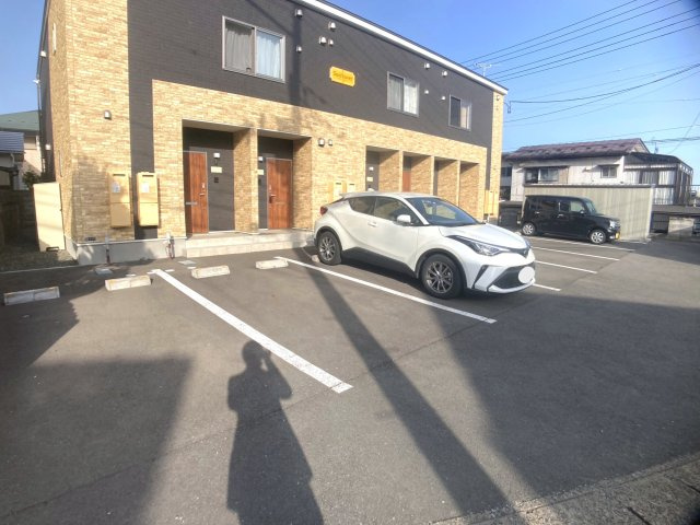 サンフラワーの駐車場