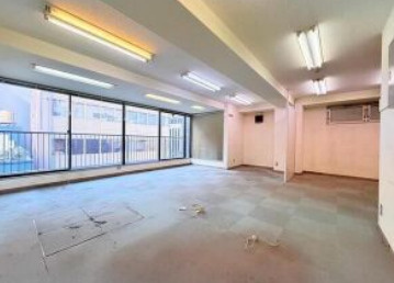 大阪市中央区南久宝寺町４丁目の事務所の内装