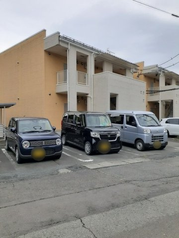 プリマヴェーラ・エテルノＡの駐車場