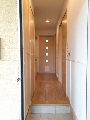 プリマヴェーラ・エテルノＡの玄関