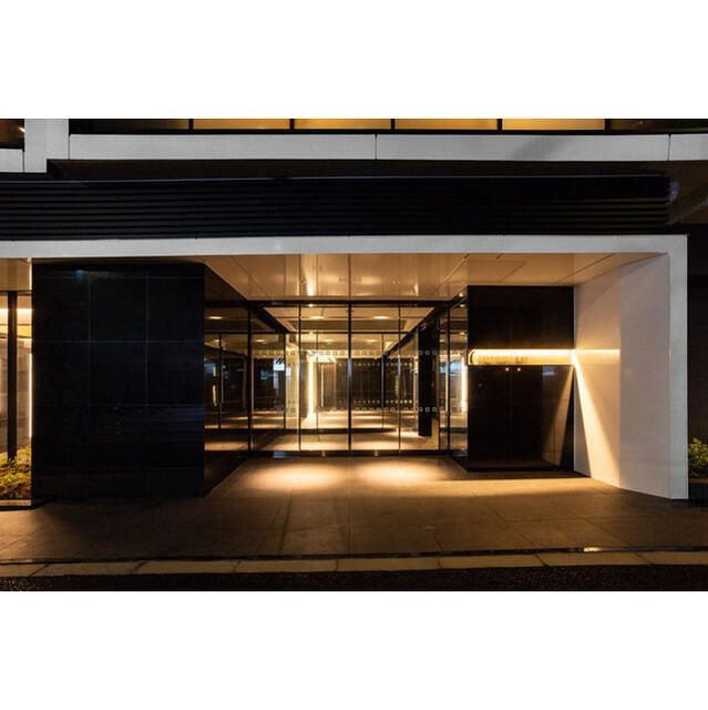 コンフォリア滝野川のエントランス