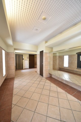 【ロビー】 | アロハ三宮