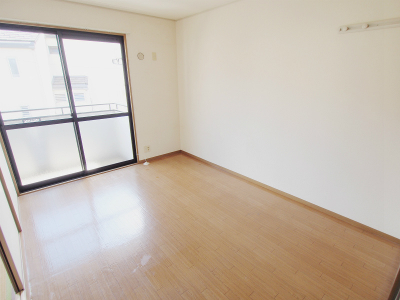 メゾンドラペの洋室