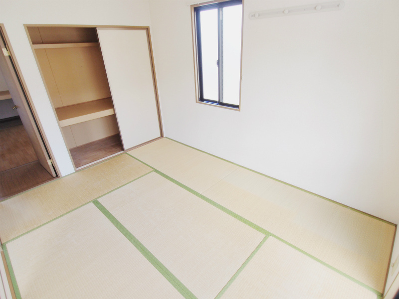 メゾンドラペの和室