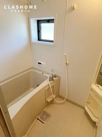 リビングタウン森岡　Ａ　　　刈谷市近郊の賃貸はクラスホームの浴室|同物件の別部屋になります。