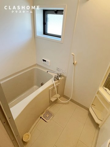 リビングタウン森岡　Ａ　　　刈谷市近郊の賃貸はクラスホームの浴室|同物件の別部屋になります。