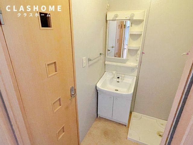 リビングタウン森岡　Ａ　　　刈谷市近郊の賃貸はクラスホームの独立洗面台|同物件の別部屋になります。