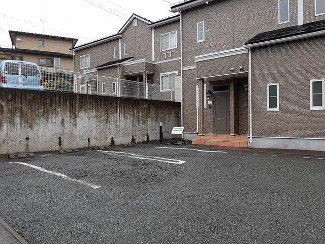 フォレストヒルズＣの駐車場