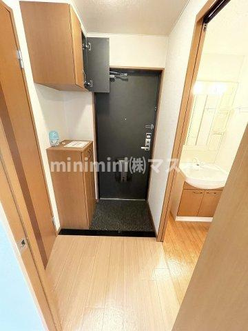 リバパレス靭公園の玄関