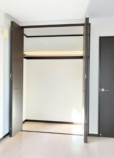 旭丘戸建の収納