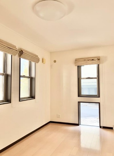 旭丘戸建の寝室