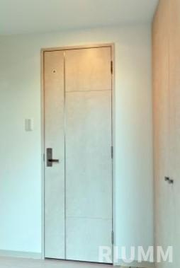 【玄関】 | リジノワール千歳烏山