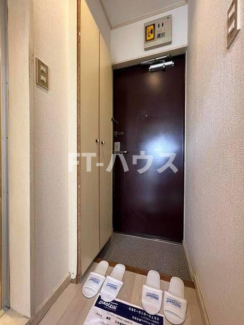 クレスト津田沼第０１の玄関